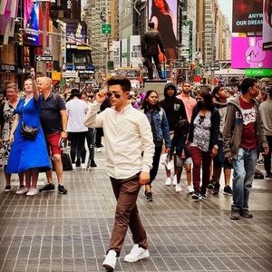 Meet your Posher, Halil